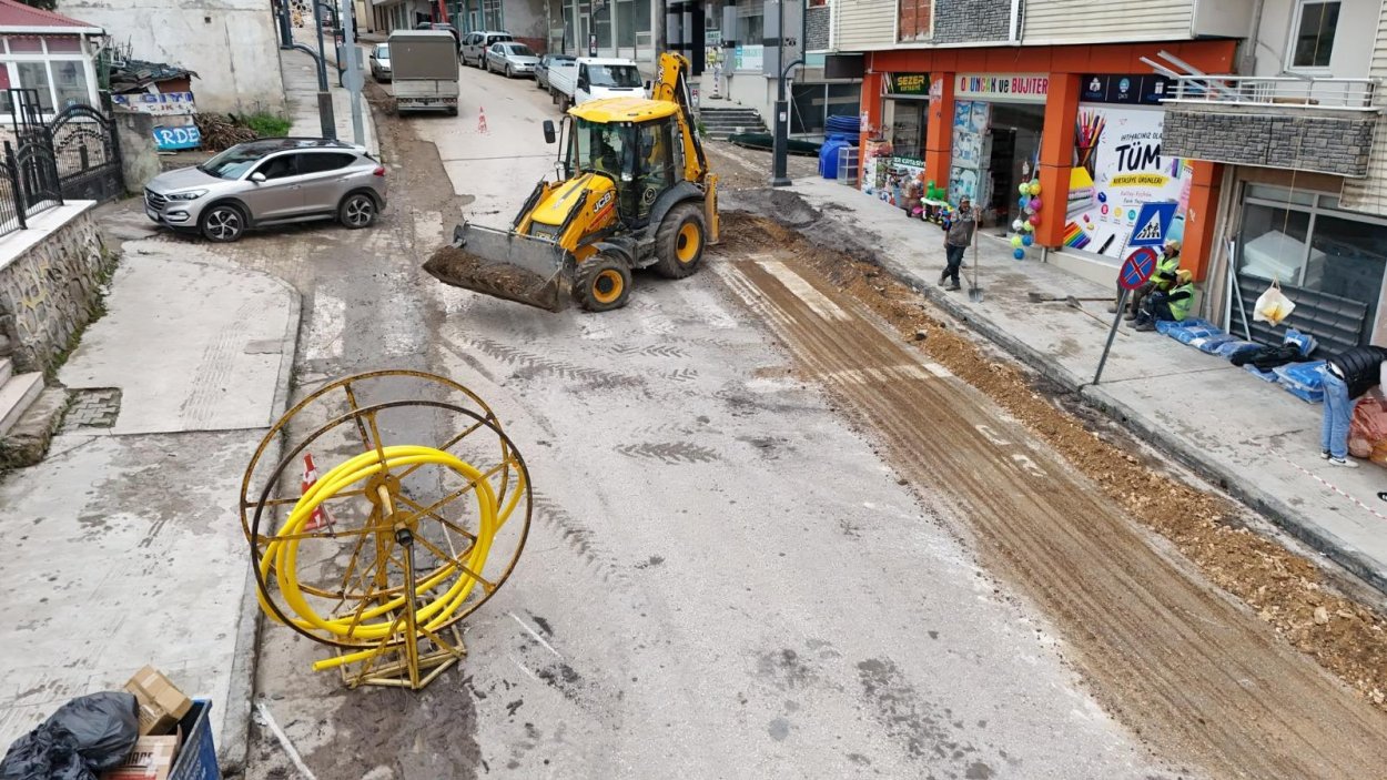 Gölköy’de doğalgaz çalışmaları üç noktada hız kazandı